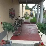 Gaestehaus Tante Tienchen 7 Minuten Zu Fuss Zum Europa Park , Kostenloses Parkplatzticket Rulantica ,alle Unsere Haben Einen Balkon 3*