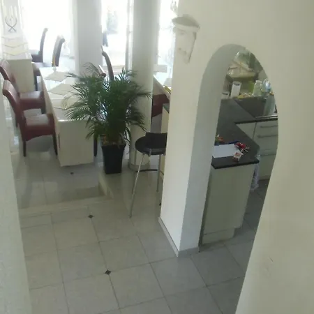 Gaestehaus Tante Tienchen 7 Minuten Zu Fuss Zum Europa Park , Kostenloses Parkplatzticket Rulantica ,alle Unsere Haben Einen Balkon