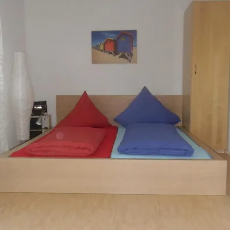 Affittacamere Gaestehaus Tante Tienchen 7 Minuten Zu Fuss Zum Europa Park , Kostenloses Parkplatzticket Rulantica ,alle Unsere Haben Einen Balkon