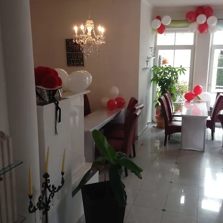 Gaestehaus Tante Tienchen 7 Minuten Zu Fuss Zum Europa Park , Kostenloses Parkplatzticket Rulantica ,alle Unsere Haben Einen Balkon 3*