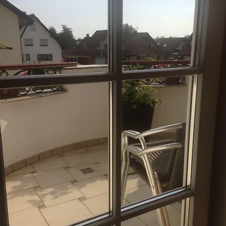 Konukevi Gaestehaus Tante Tienchen 7 Minuten Zu Fuss Zum Europa Park , Kostenloses Parkplatzticket Rulantica ,alle Unsere Haben Einen Balkon Rust