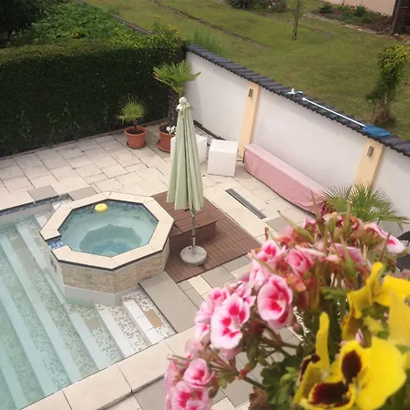 ゲストハウス Gaestehaus Tante Tienchen 7 Minuten Zu Fuss Zum Europa Park , Kostenloses Parkplatzticket Rulantica ,alle Unsere Haben Einen Balkon 3*