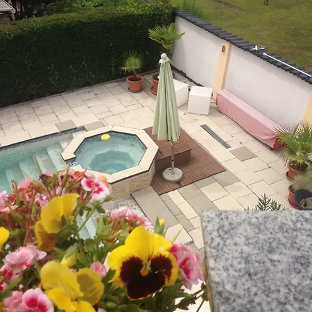 Gaestehaus Tante Tienchen 7 Minuten Zu Fuss Zum Europa Park , Kostenloses Parkplatzticket Rulantica ,alle Unsere Haben Einen Balkon Rust