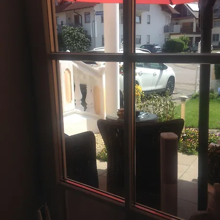 Gaestehaus Tante Tienchen 7 Minuten Zu Fuss Zum Europa Park , Kostenloses Parkplatzticket Rulantica ,alle Unsere Haben Einen Balkon Konukevi
