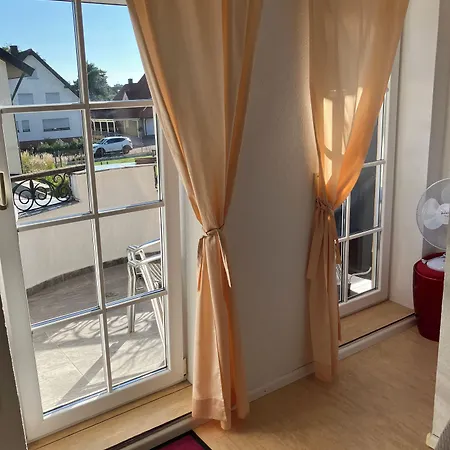 Gaestehaus Tante Tienchen 7 Minuten Zu Fuss Zum Europa Park , Kostenloses Parkplatzticket Rulantica ,alle Unsere Haben Einen Balkon Rust