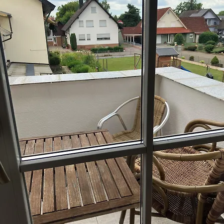 Gaestehaus Tante Tienchen 7 Minuten Zu Fuss Zum Europa Park , Kostenloses Parkplatzticket Rulantica ,alle Unsere Haben Einen Balkon Rust