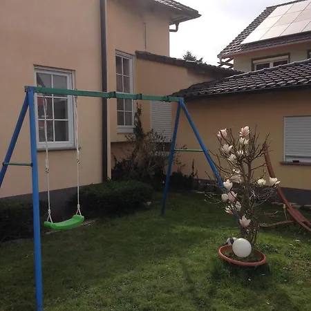 Gaestehaus Tante Tienchen 7 Minuten Zu Fuss Zum Europa Park , Kostenloses Parkplatzticket Rulantica ,alle Unsere Haben Einen Balkon Πανσιόν