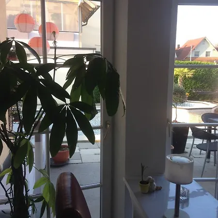 Tante Tienchen 7 Minuten Vom Europa Park Zu Fuss Entfernt Alle Haben Einen Balkon Rust