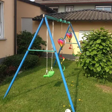 Gaestehaus Tante Tienchen 7 Minuten Zu Fuss Zum Europa Park , Kostenloses Parkplatzticket Rulantica ,alle Unsere Haben Einen Balkon