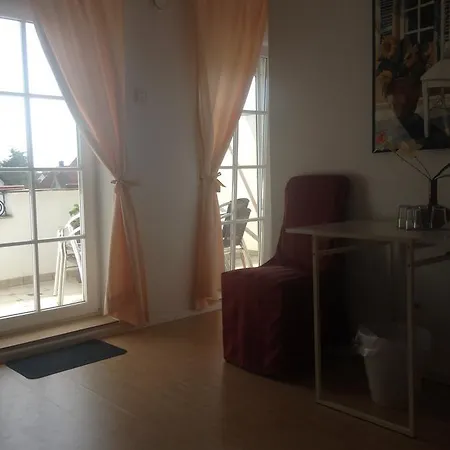 Pensjonat Gaestehaus Tante Tienchen 7 Minuten Zu Fuss Zum Europa Park , Kostenloses Parkplatzticket Rulantica ,alle Unsere Haben Einen Balkon Rust