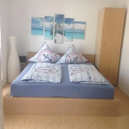 Tante Tienchen 7 Minuten Vom Europa Park Zu Fuss Entfernt Alle Haben Einen Balkon Rust