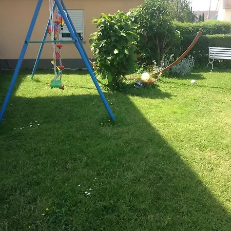 Affittacamere Gaestehaus Tante Tienchen 7 Minuten Zu Fuss Zum Europa Park , Kostenloses Parkplatzticket Rulantica ,alle Unsere Haben Einen Balkon 3*