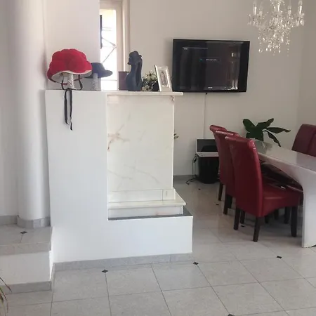 Gaestehaus Tante Tienchen 7 Minuten Zu Fuss Zum Europa Park , Kostenloses Parkplatzticket Rulantica ,alle Unsere Haben Einen Balkon Πανσιόν