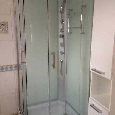 Tante Tienchen 7 Minuten Vom Europa Park Zu Fuss Entfernt Alle Haben Einen Balkon Gasthof 3*