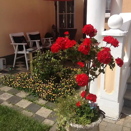 Gaestehaus Tante Tienchen 7 Minuten Zu Fuss Zum Europa Park , Kostenloses Parkplatzticket Rulantica ,alle Unsere Haben Einen Balkon 3*