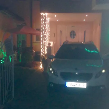 Gaestehaus Tante Tienchen 7 Minuten Zu Fuss Zum Europa Park , Kostenloses Parkplatzticket Rulantica ,alle Unsere Haben Einen Balkon 3*